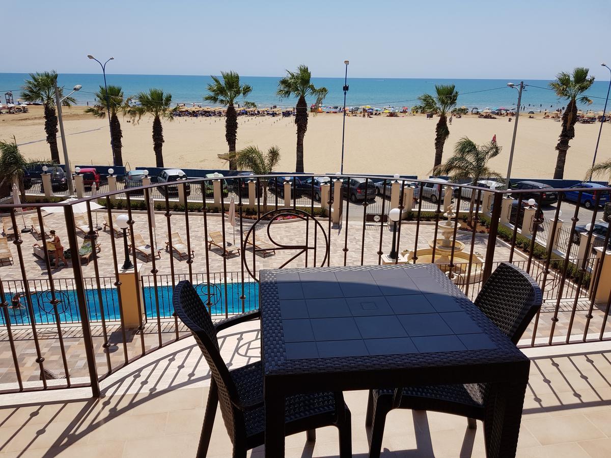 Hotel Riviera Palace Porto Empedocle Dış mekan fotoğraf