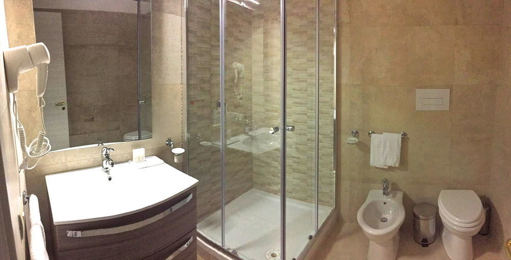 Hotel Riviera Palace Porto Empedocle Dış mekan fotoğraf