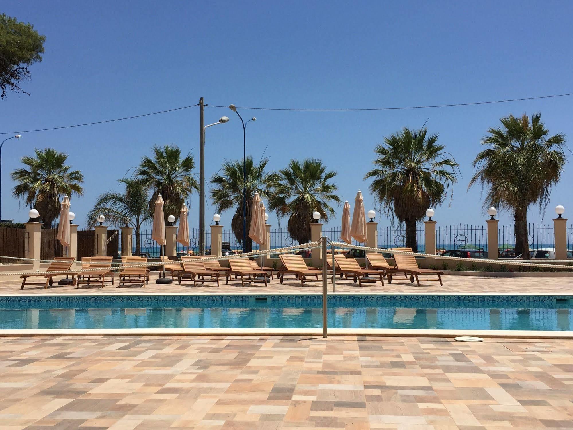 Hotel Riviera Palace Porto Empedocle Dış mekan fotoğraf