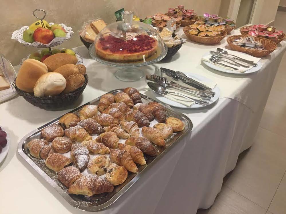 Hotel Riviera Palace Porto Empedocle Dış mekan fotoğraf