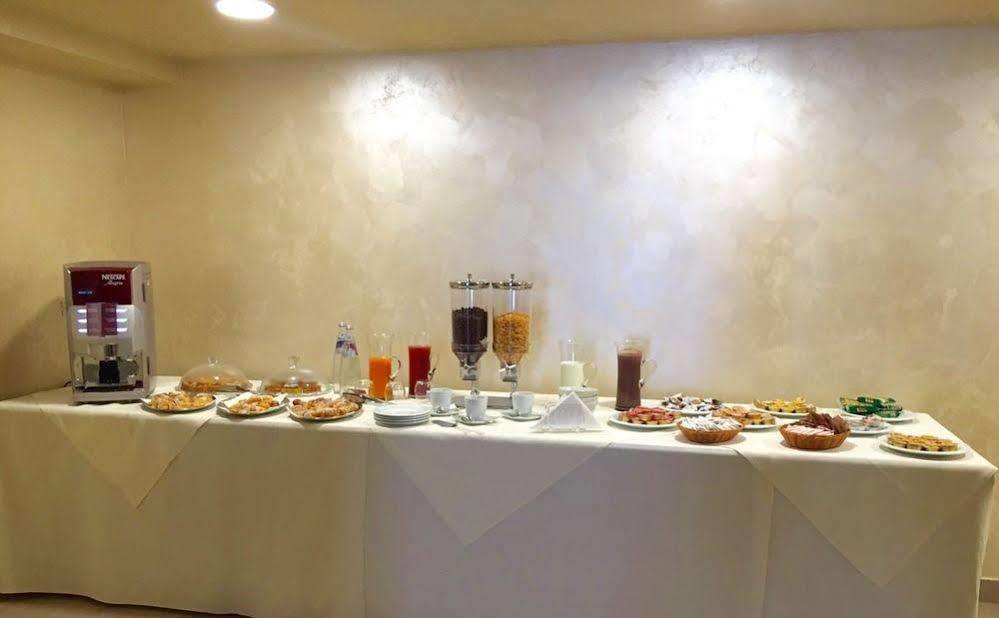 Hotel Riviera Palace Porto Empedocle Dış mekan fotoğraf