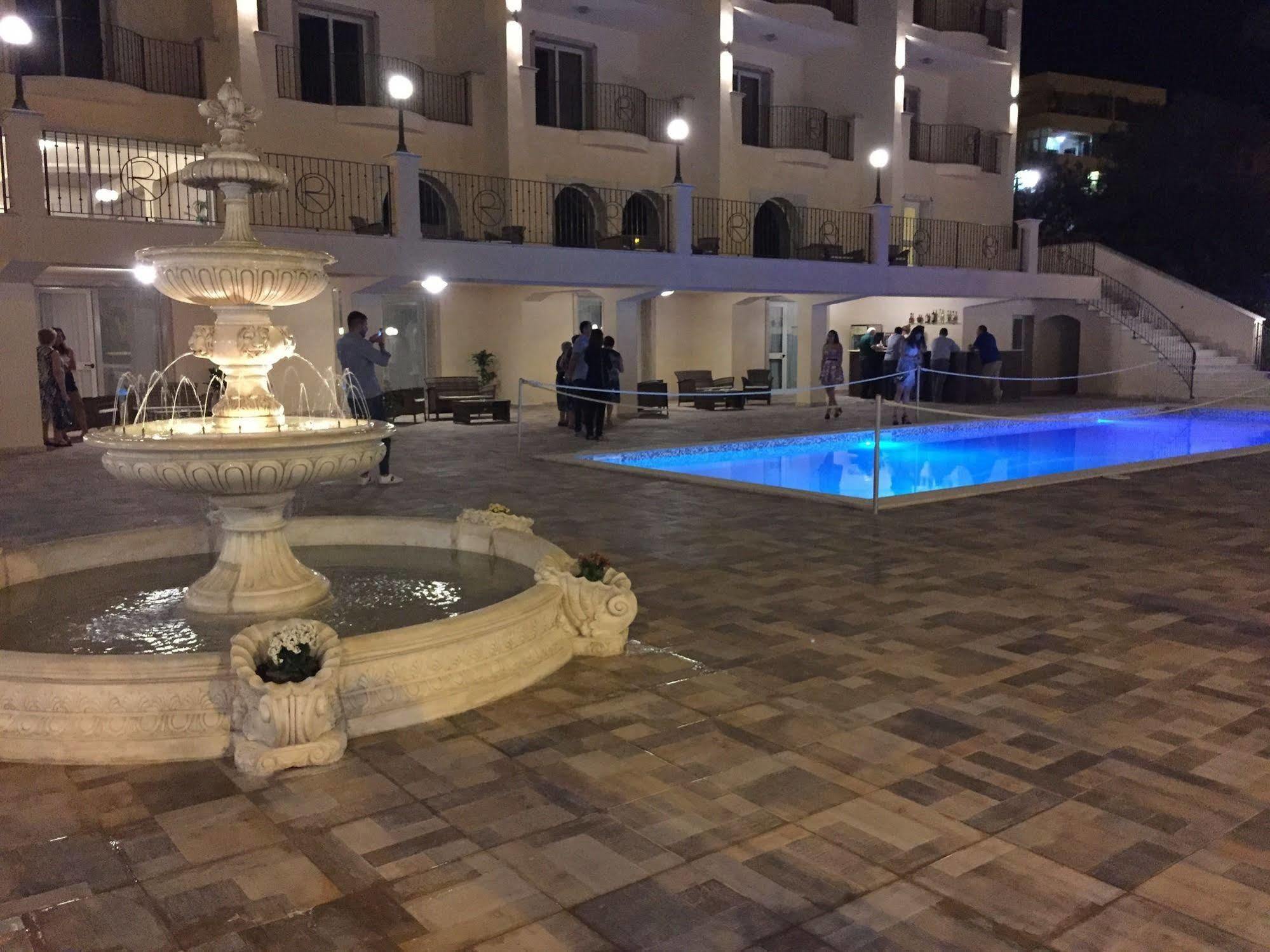Hotel Riviera Palace Porto Empedocle Dış mekan fotoğraf