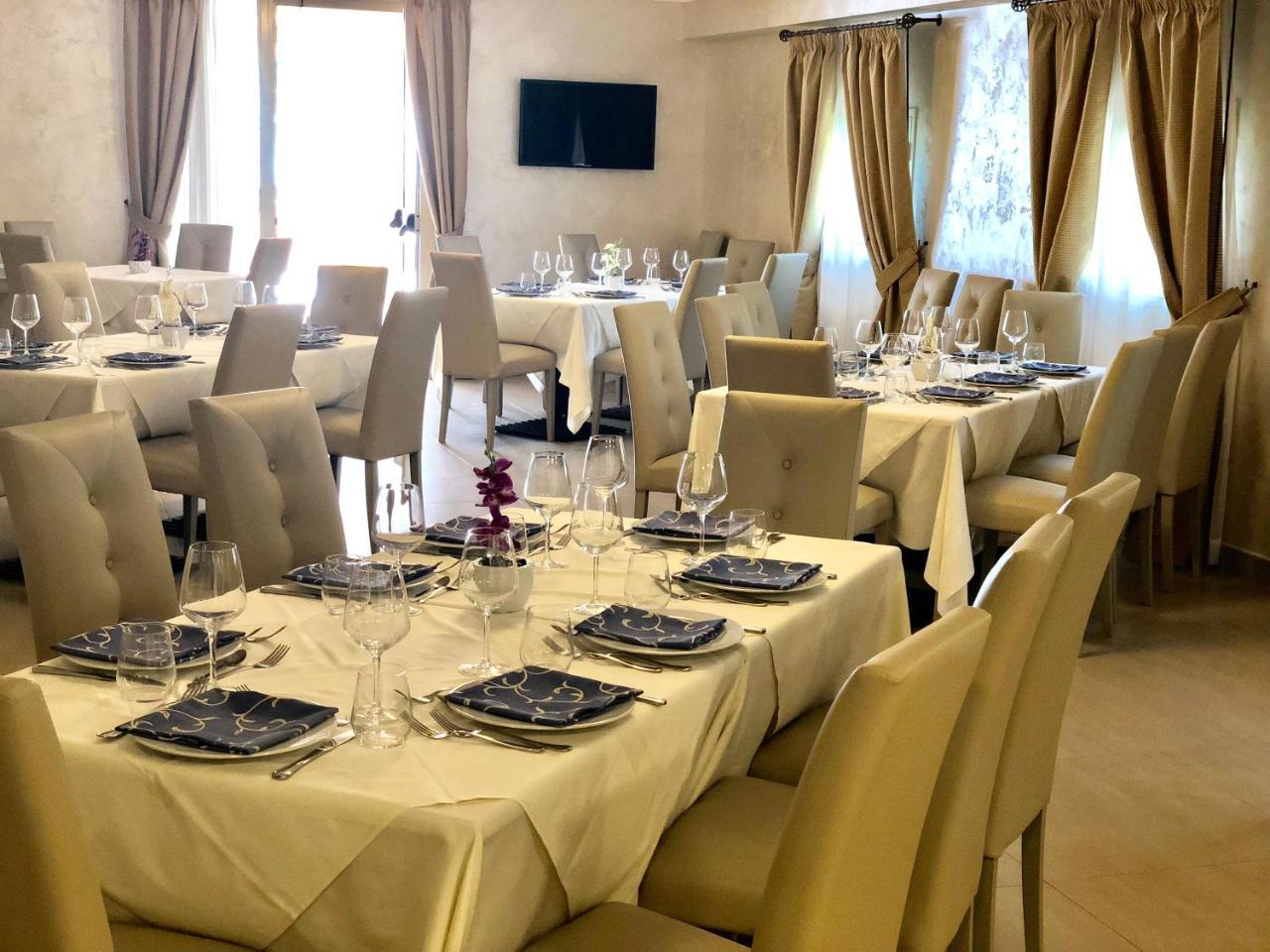 Hotel Riviera Palace Porto Empedocle Dış mekan fotoğraf