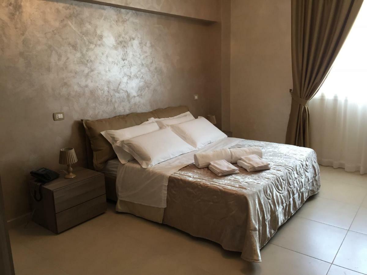 Hotel Riviera Palace Porto Empedocle Dış mekan fotoğraf